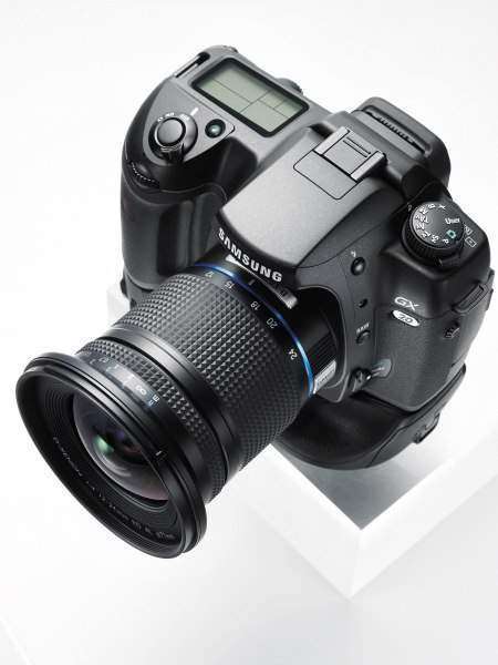 Samsung GX-20: зеркальная фотокамера с 14,6-мегапиксельной матрицей 