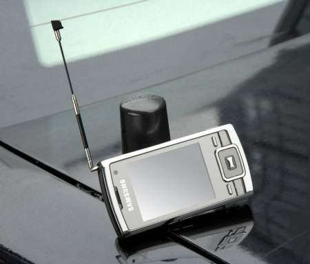 Samsung P960: первый мобильный телевизионный слайдер для Европы