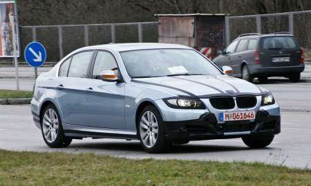Появились шпионские фото обновленного BMW 3 серии