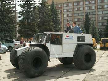 Российский пенсионер создал самый отечественный автомобиль