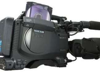Sony випустила дві професійні камери