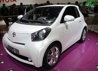 Toyota представила самий економічний мінікар iQ
