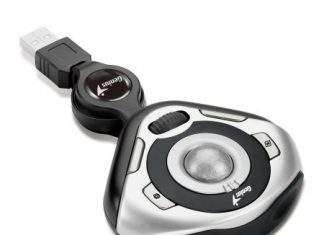 Genius анонсував міні-трекбол Traveller 350