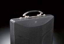 Nissan зробив карбоновий валізу