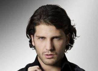 Sony представила Full HD відеокамеру для любителів посміхатися