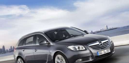 Opel представив універсал Insignia Sports Tourer