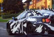 McLaren обкатує новий суперкар