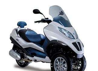 Представлений гібридний скутер Piaggio