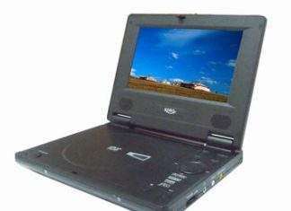 Новий портативний DVD-плеєр Xoro HSD 7270