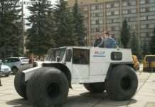 Російський пенсіонер створив вітчизняний автомобіль