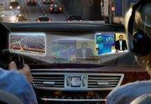 Mercedes-Benz розробив автомобільну телесистем SplitView