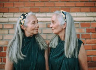 Генетика та середовище однаково визначають тривалість життя людини