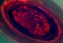 Полярні бурі на Юпітері та Сатурні: глибоке занурення в атмосферні відмінності