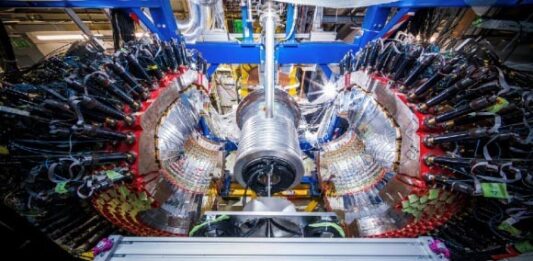 Розкриваючи таємниці маси: фізики виявили рідкісний зв’язок мезону з ядром